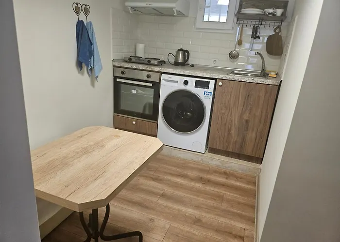 гарсониера в центъра на град 公寓